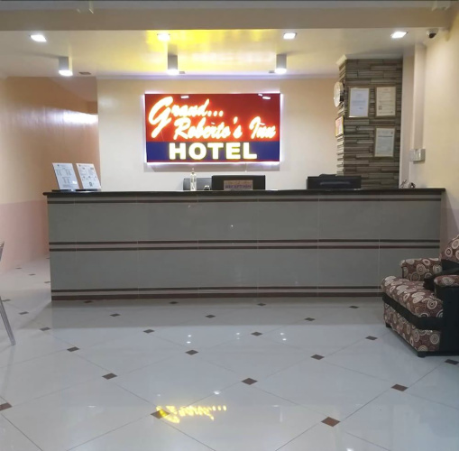 Grand Robertos Inn