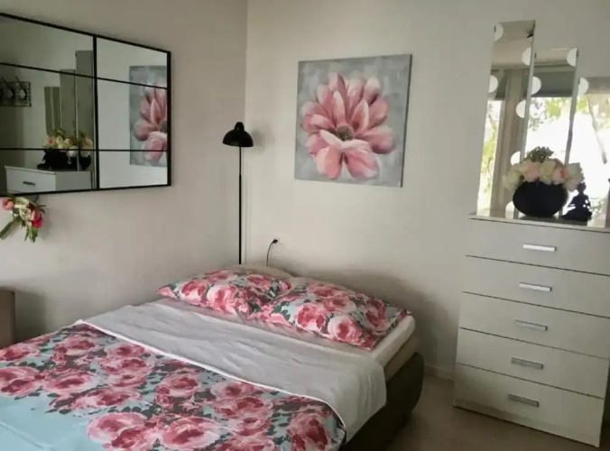 Beach House - 2m From Beach