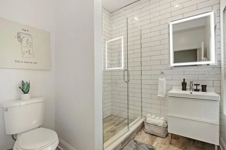 Prime 3BR Apt - Lawndale rep
