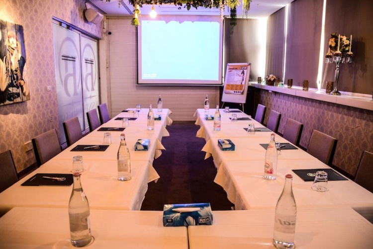 Business Hotel photo 20
