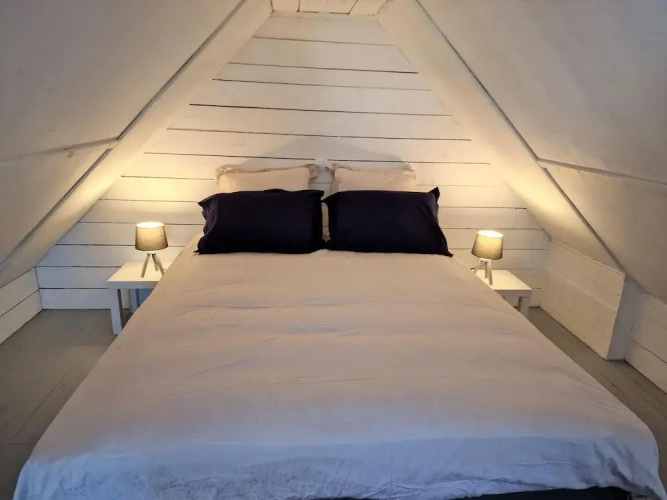 Comfortable Holiday Home on Large Garden Plot in Locquirec