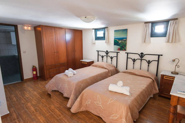 Douliana Villas