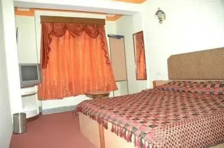 Hotel Golmaheem