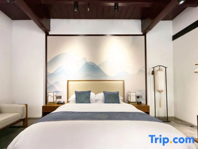 Standard Double room with courtyard view