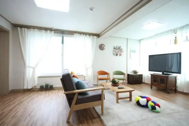 Haeng Gung Chae Guesthouse