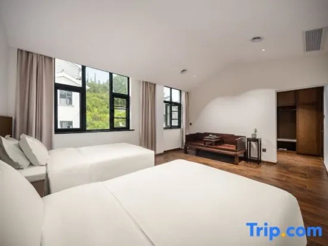 Deluxe Twin Cottage