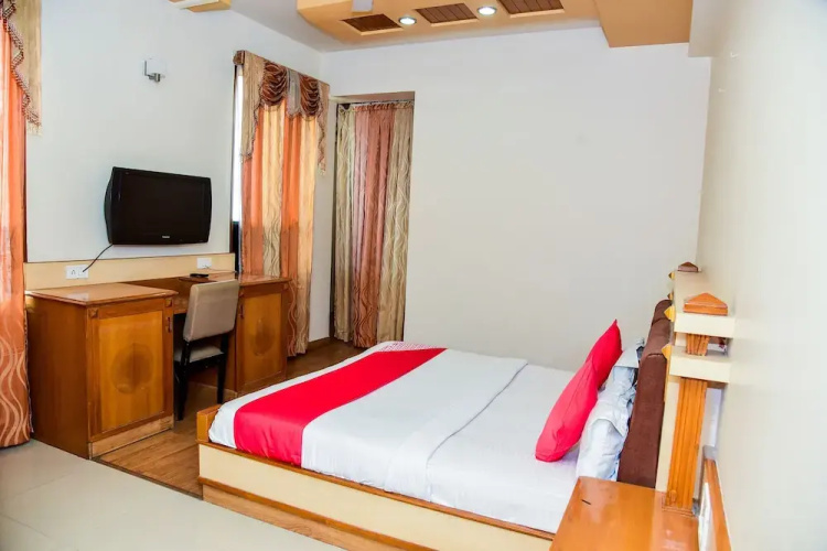 Hotel Metro Palace