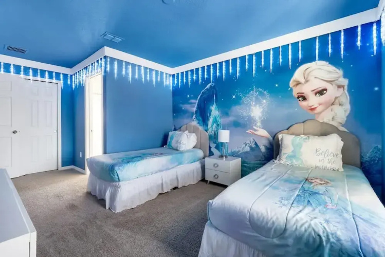 Avatar Theme 7 BR Luxury Decor at Solara