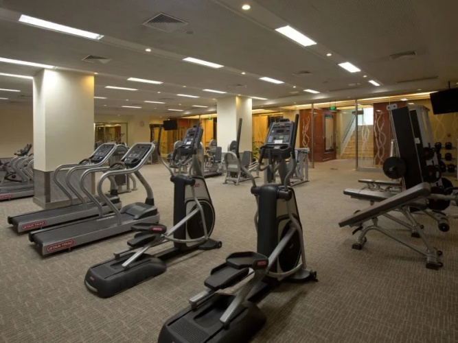 Golden Eagle Summit Hotel