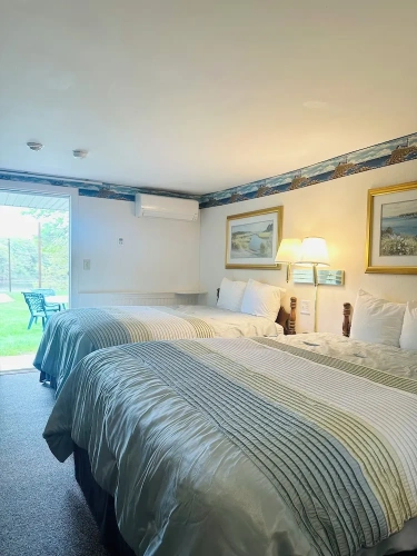 2 Bedrooms Standard Family room