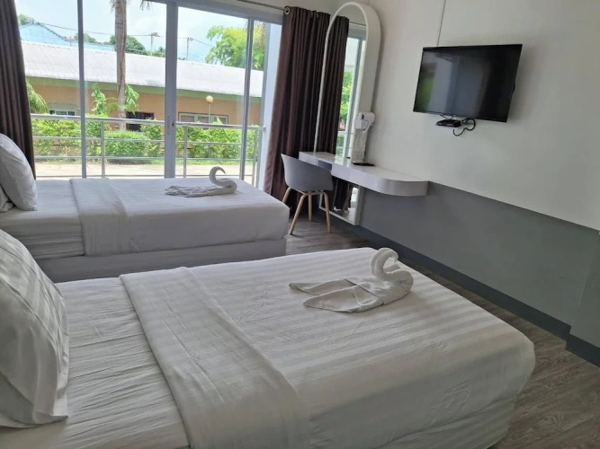 Standard Twin room with balcony