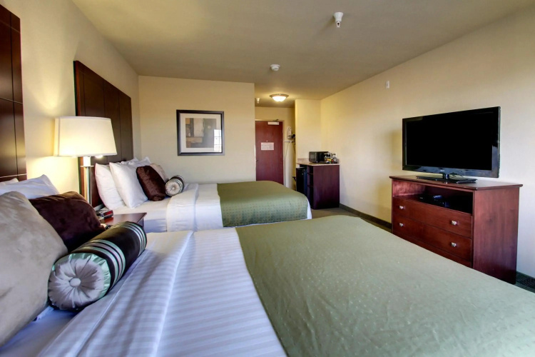 Cobblestone Hotel & Suites - Wayne
