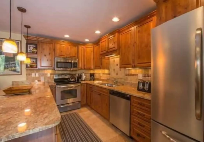 2 Bedrooms Apartment