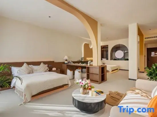 Deluxe Family Suite