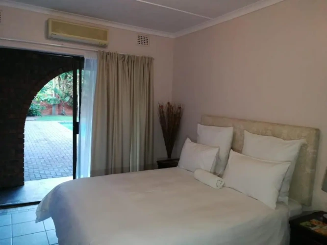Economy Triple room