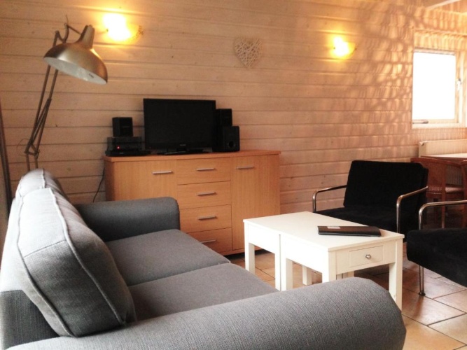 2 Bedrooms Cottage