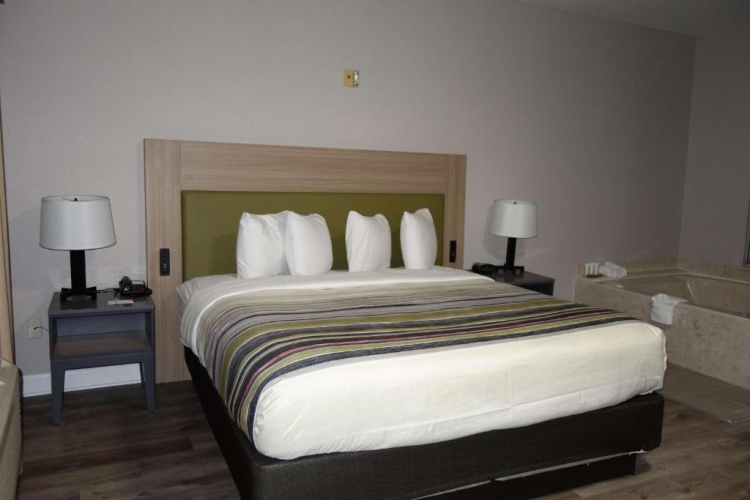 1 Bedroom Double Suite