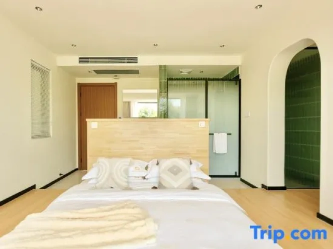Standard Double room with view