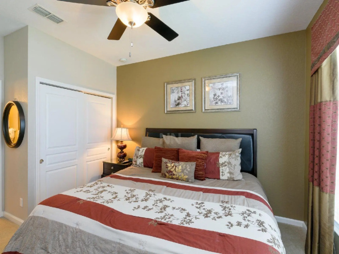 Villa 7773 Windsor Hills