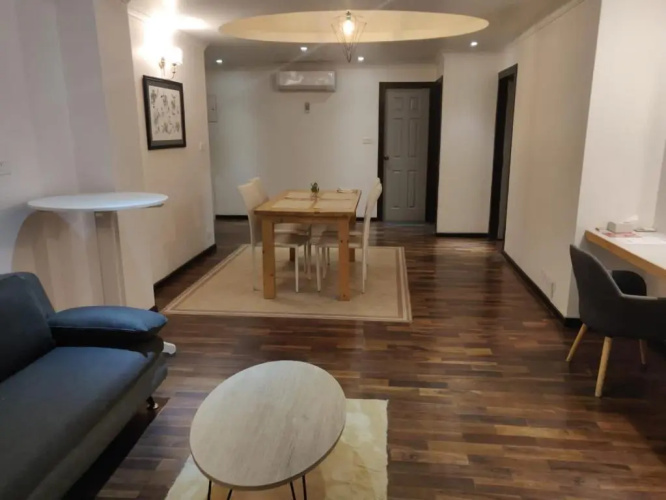 Apartment 7D,Retreat