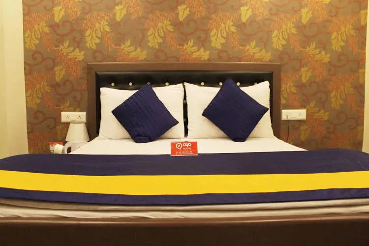OYO 672 Hotel Diamond Inn