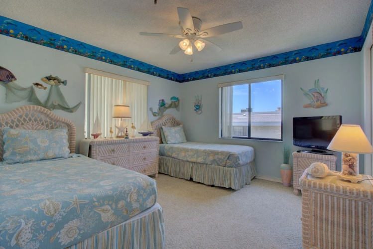 Beach Sands A 201 by Anna Maria