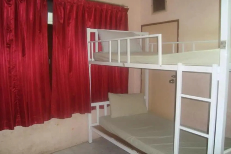 Khaosan Rainbow Hostel
