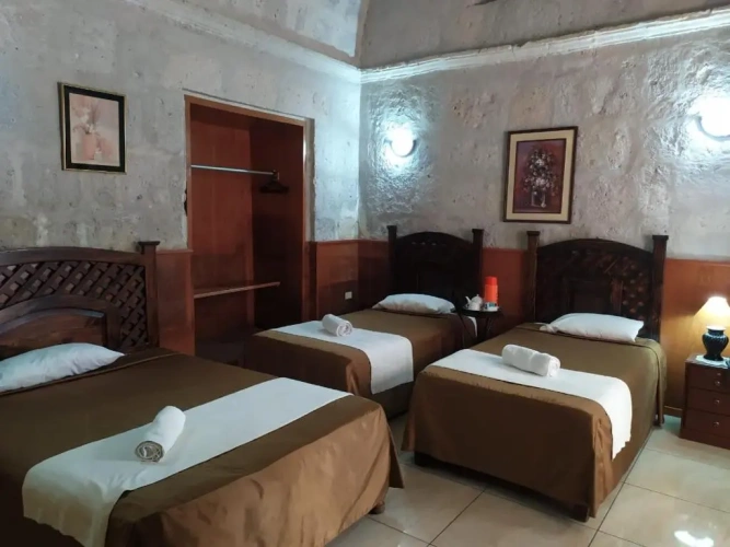 Standard Triple room
