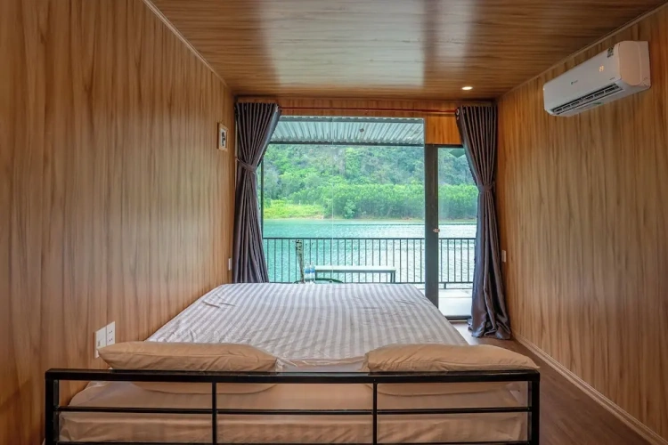 Standard Double room with balcony and with river view