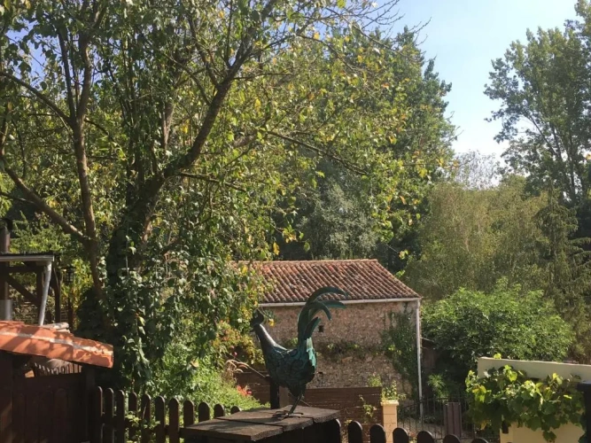 2 Bedrooms Cottage