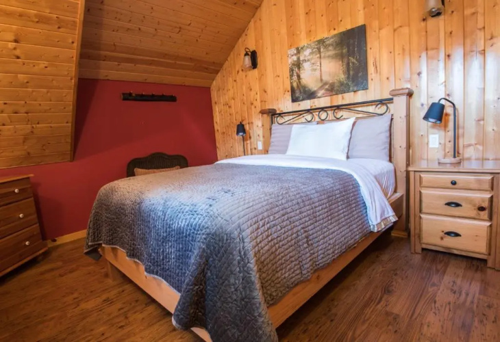 Cabins West