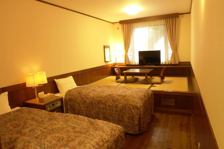 Rakuchin Hotel