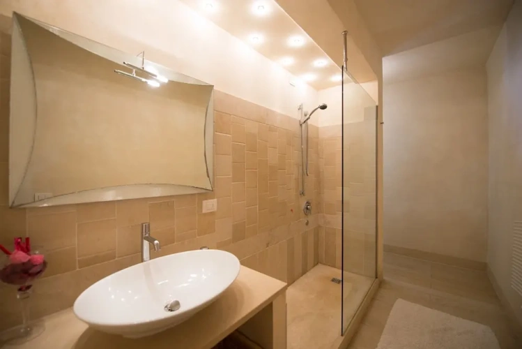 2 Bedrooms Villa