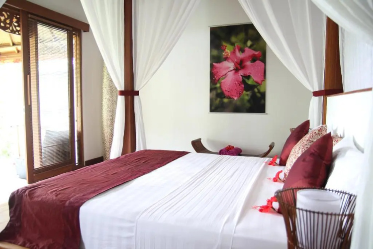Bali Marina Villa's