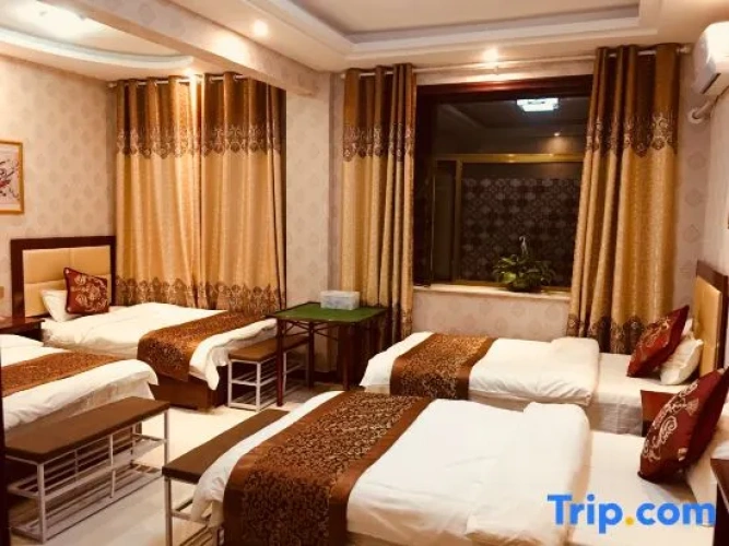 Deluxe Quadruple room