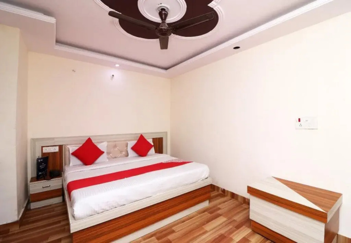 Hotel Keshav