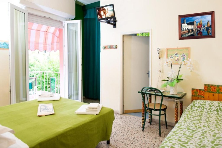 Triple room