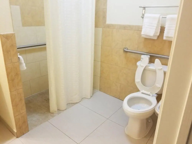 Executive Inn & Suites