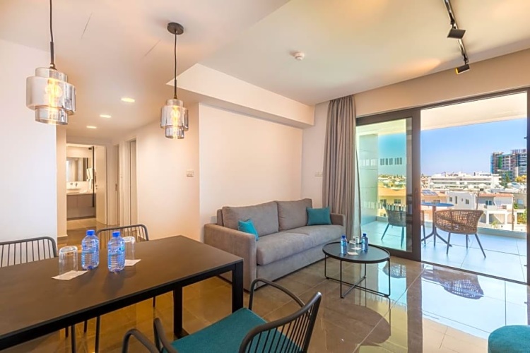 Standard Triple Family room
