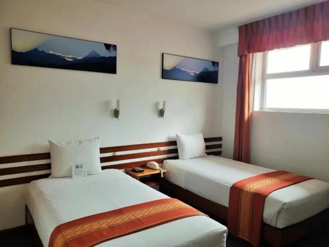 Standard Triple room