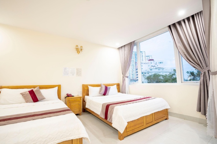 Deluxe Quadruple room