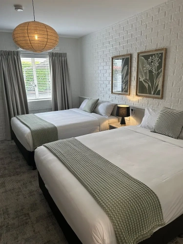 Superior Sextuple room