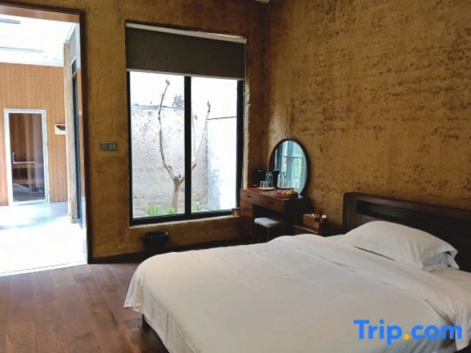2 Bedrooms Suite