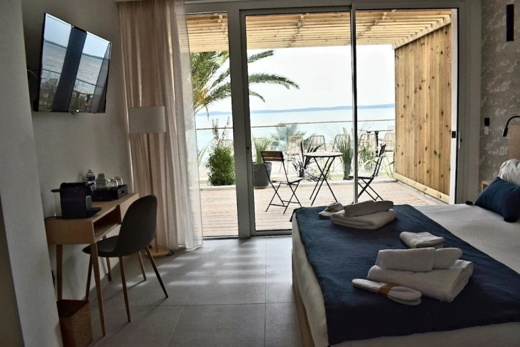 Deluxe Double room with garden view