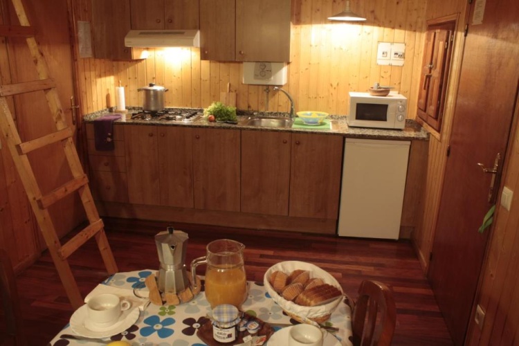 2 Bedrooms Bungalow