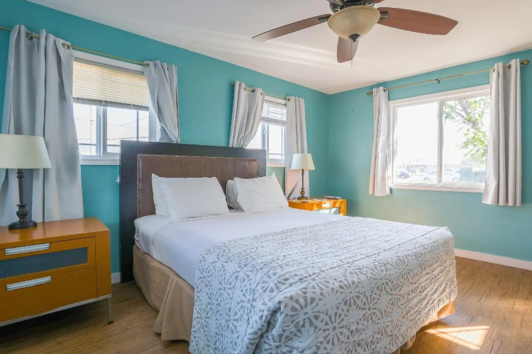 2 Bedrooms Suite