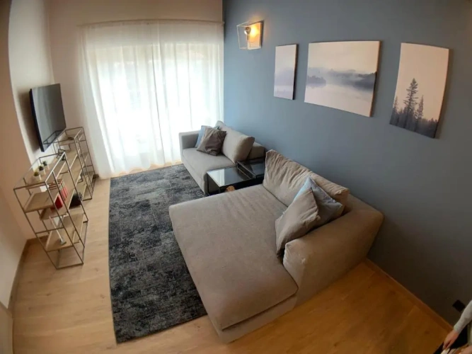 3 Bedrooms Apartment