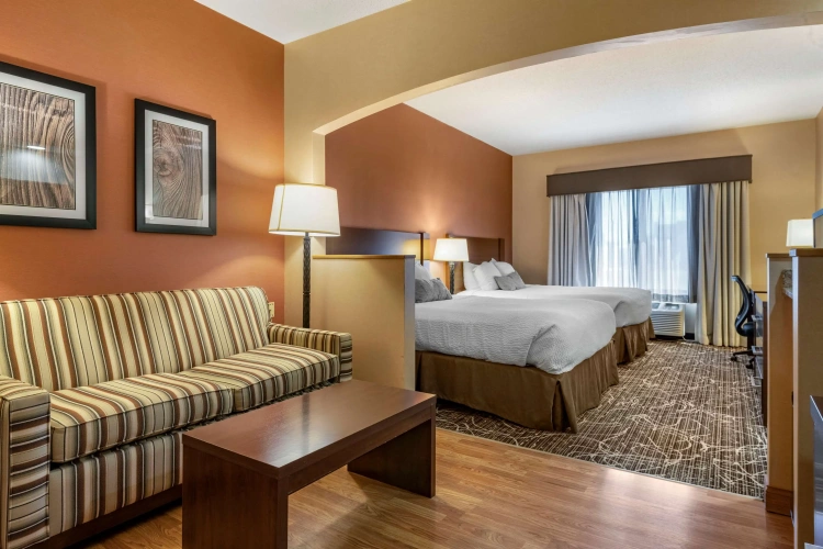 Quadruple Suite