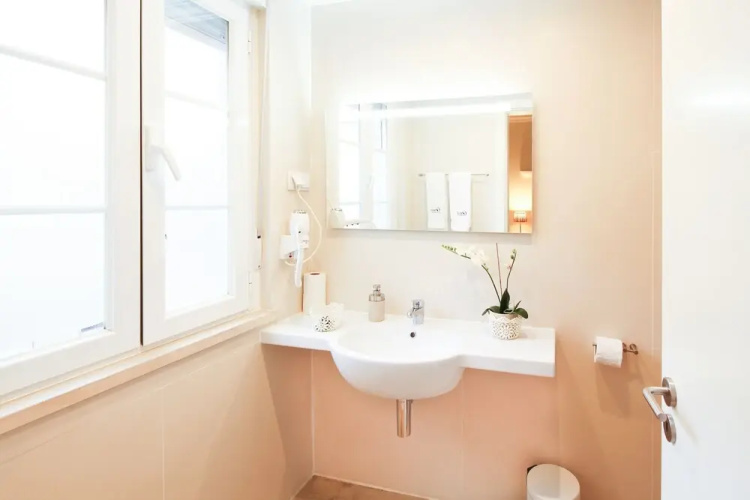 Cruz Apartments