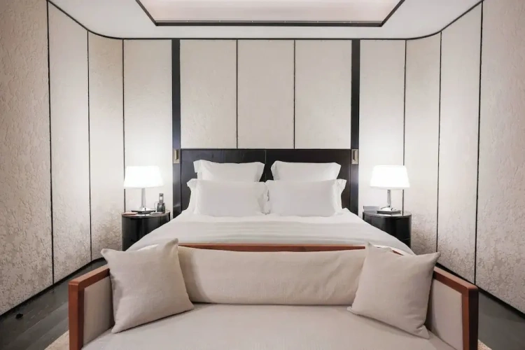 Deluxe Double room with Pearl Tower View